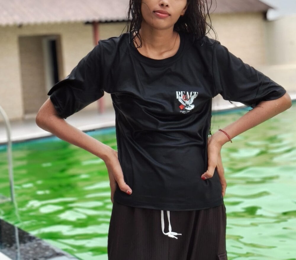 sweet__spriya Chatroom