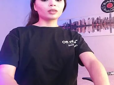 sweet-c4ndy's Live Webcam sweet-c4ndy