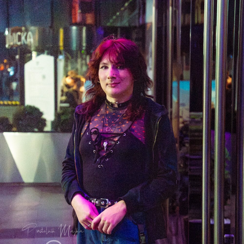 sweetestmaya Chatroom