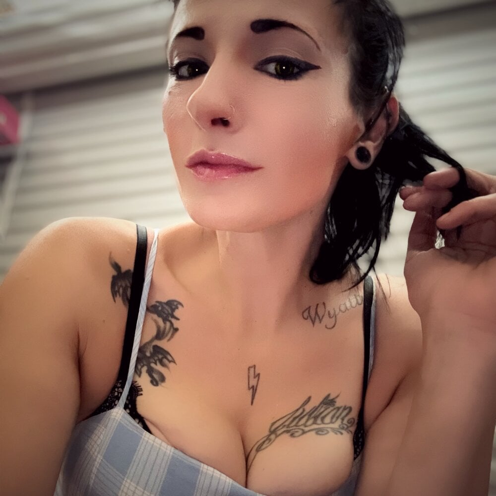 sweetlikecinnamon27 Chatroom