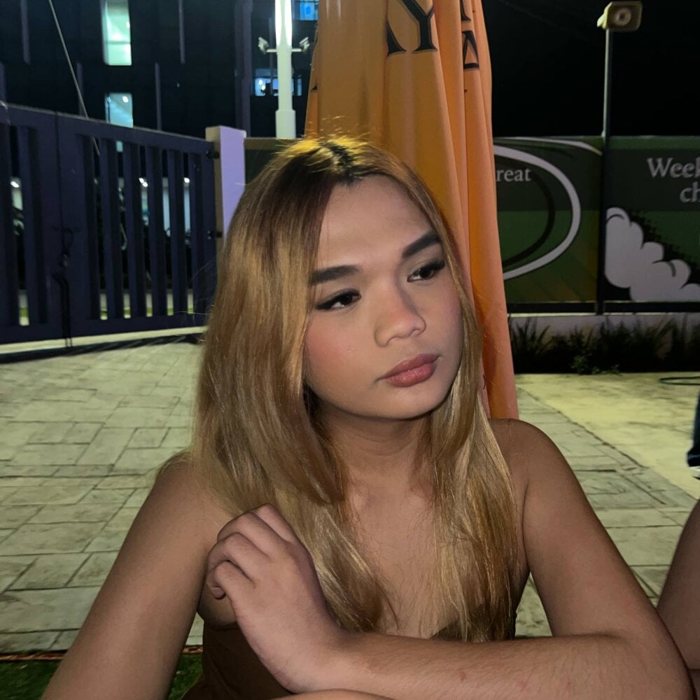 sweetmika21 Chatroom