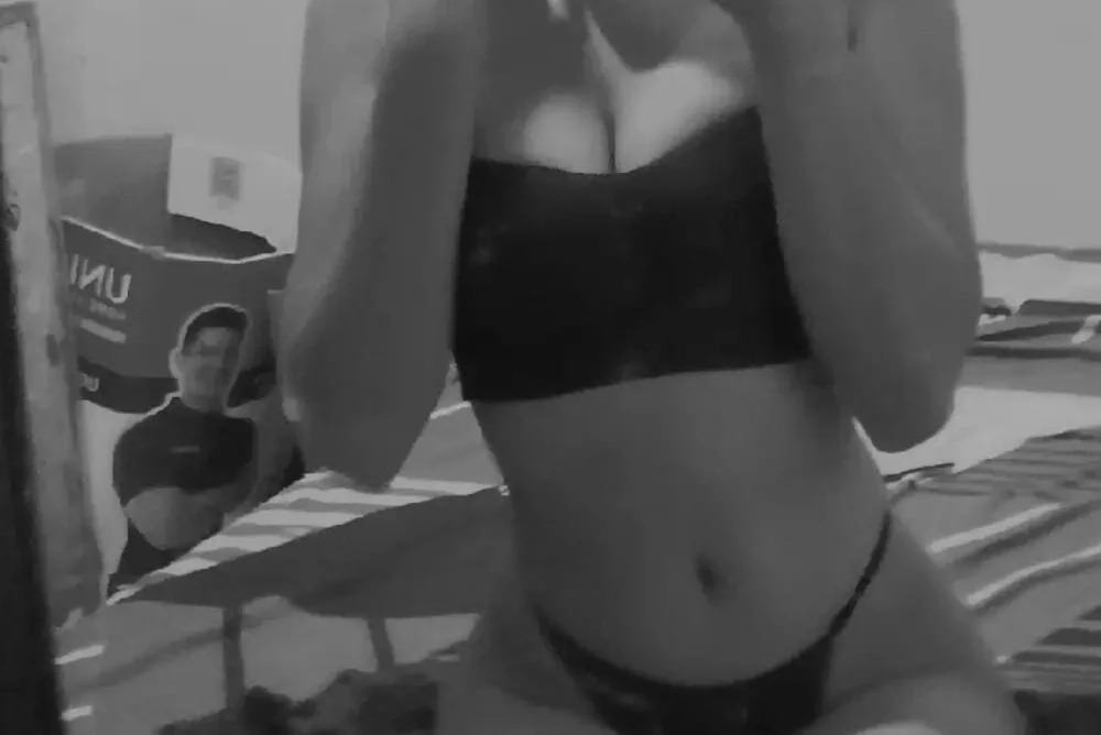 sweettravis Chatroom