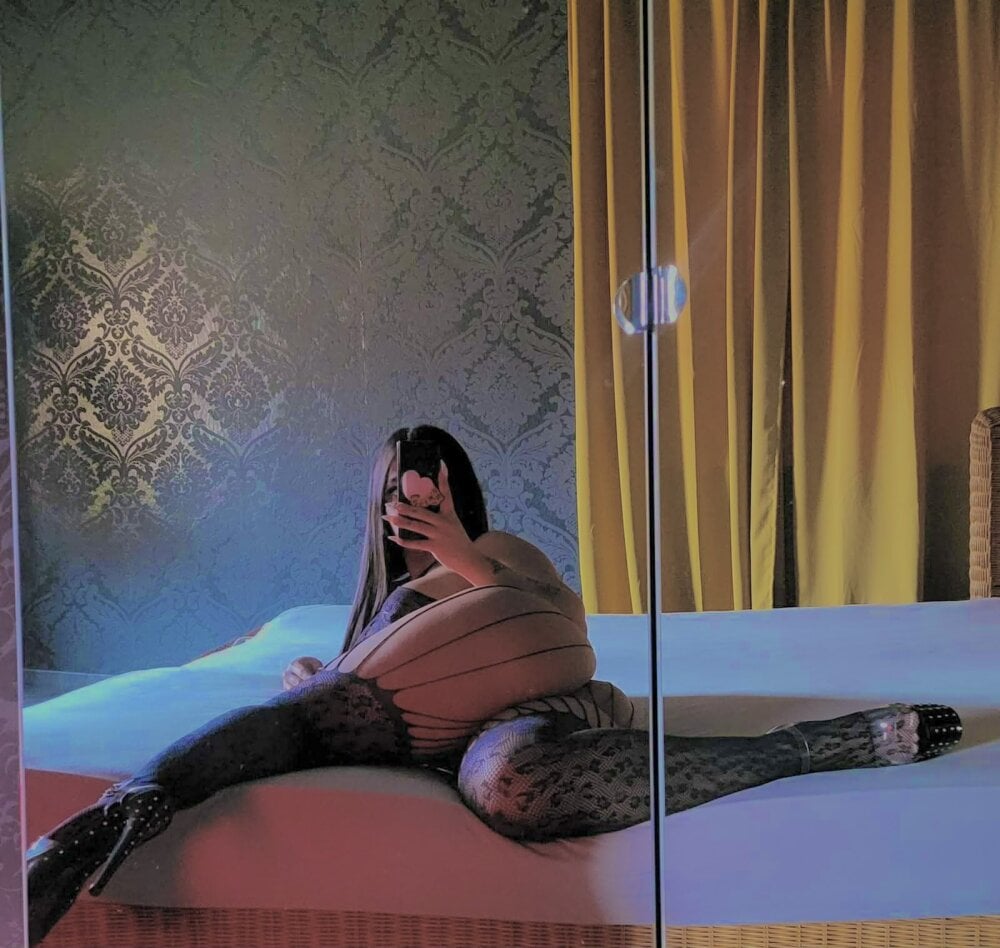 sweetxlayla Chatroom