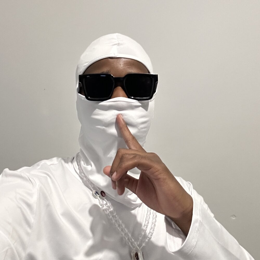 taken_king_23 Chatroom