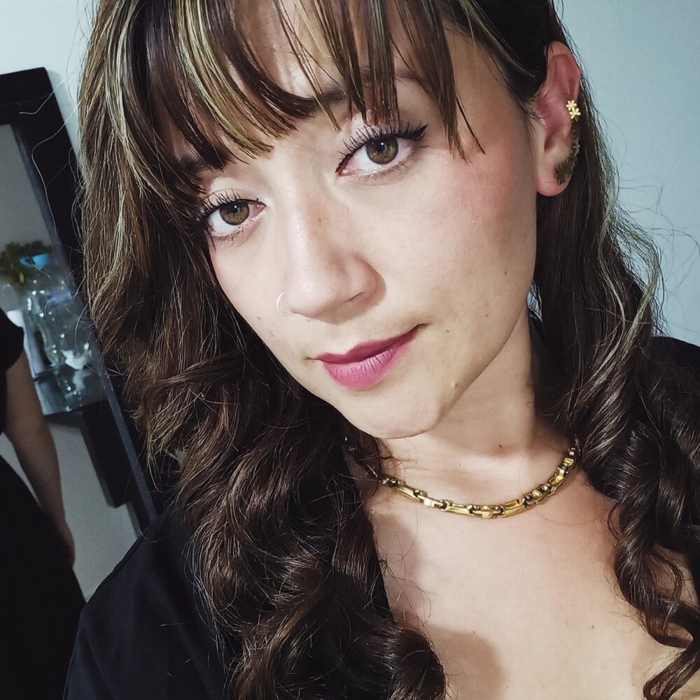tata_sanz_ Chatroom