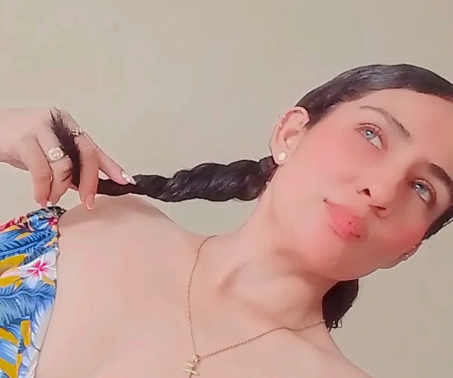tati245 Chatroom