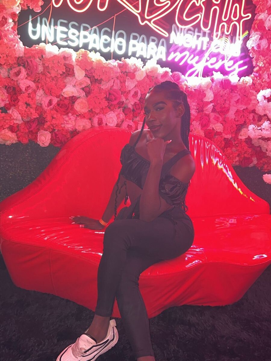 taylor_hot85 Chatroom
