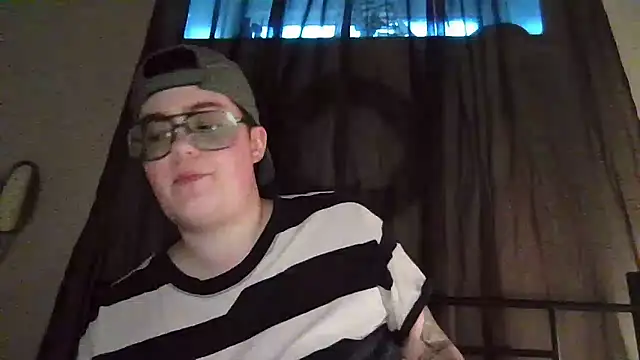 tboypetey Chatroom