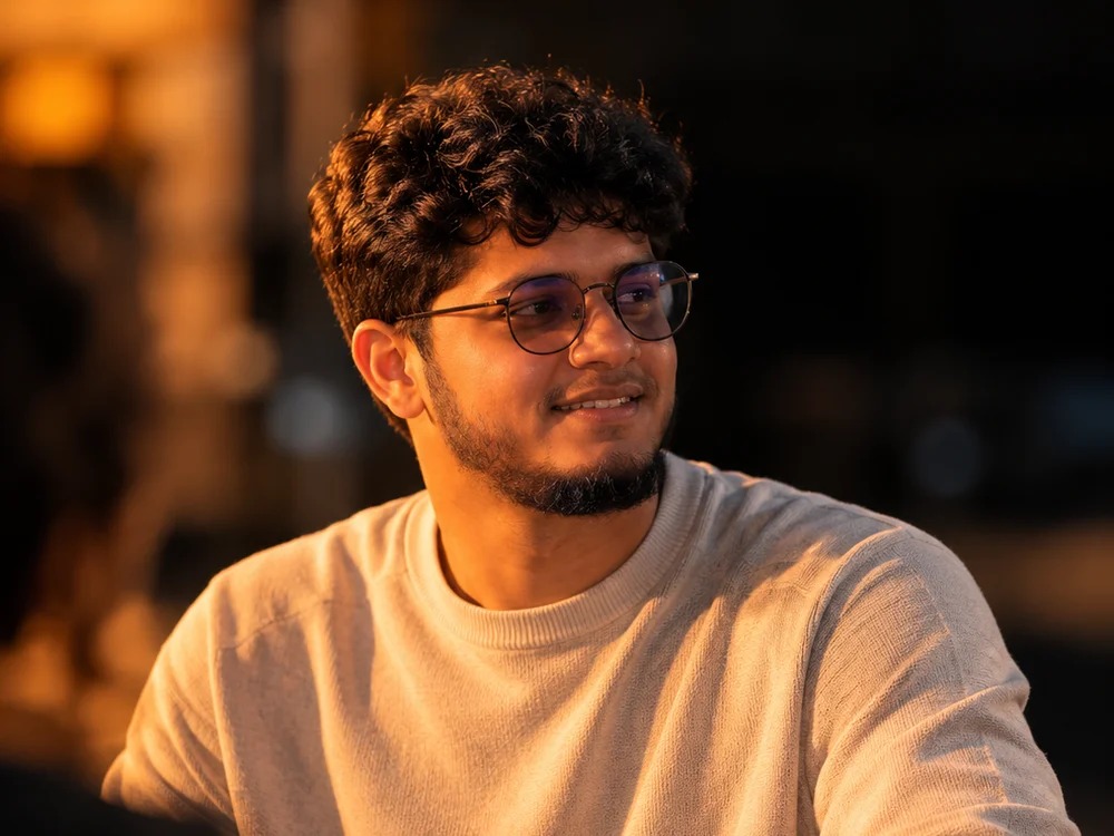 tharinduxo Chatroom