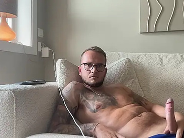 thehornyguy97