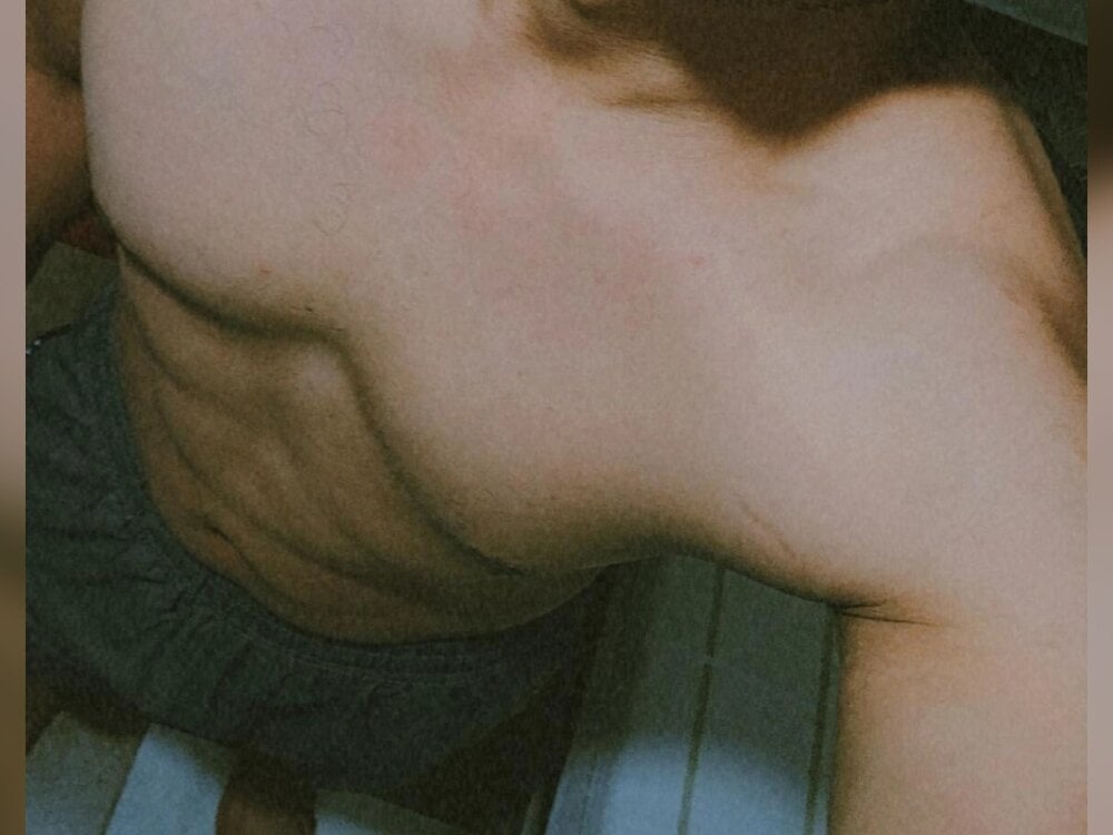 themorenofit08 Chatroom