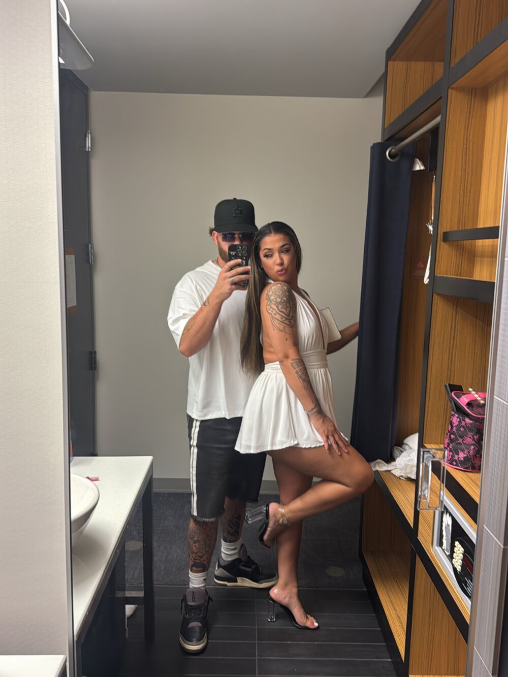 thepornplugz Chatroom