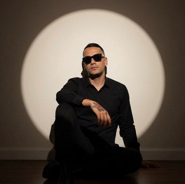 thiago-collins16 Chatroom