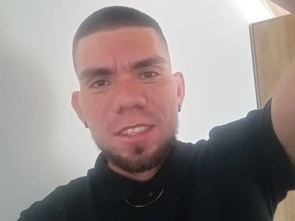 thomas2wood Chatroom