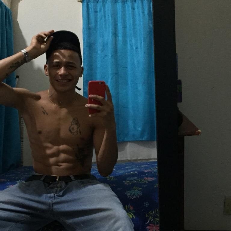 thomasjones_ Chatroom