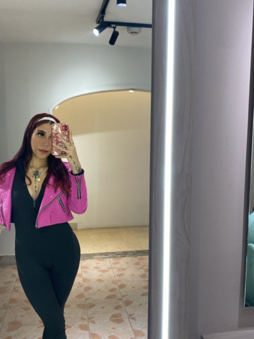 tifanny_seratti1 Chatroom