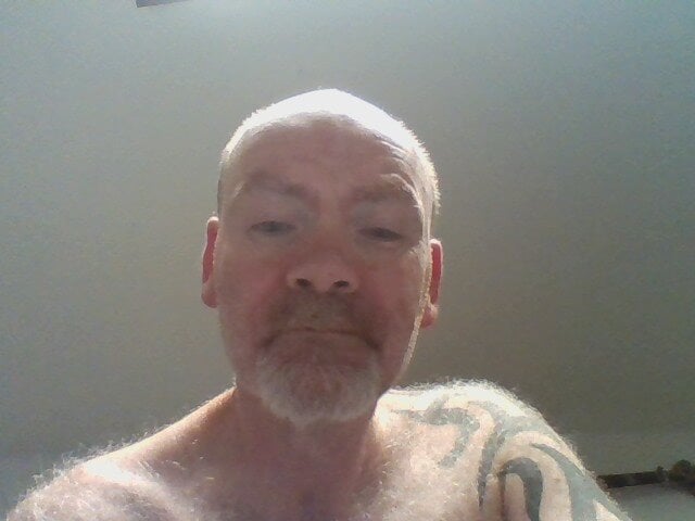 tinycock74tny Chatroom