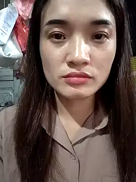 tuyyei_gjg Chatroom