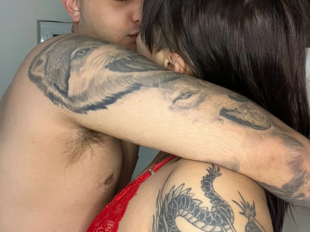 twohotsecrets2 Chatroom