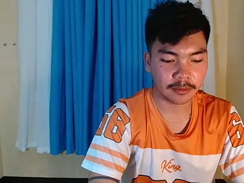 urguy_carlxx Chatroom