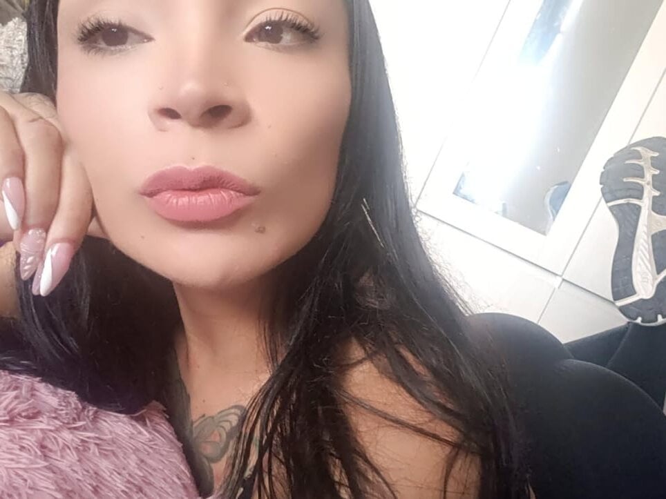 valeriblaze Chatroom