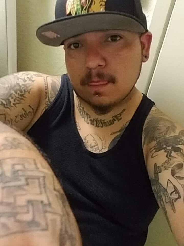 valleyoneofakind Chatroom