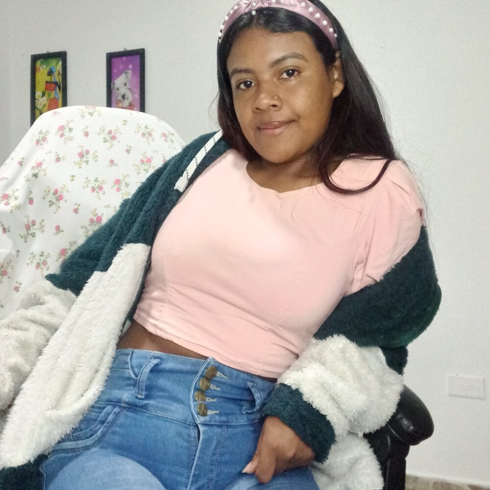 vannesitha25 Chatroom