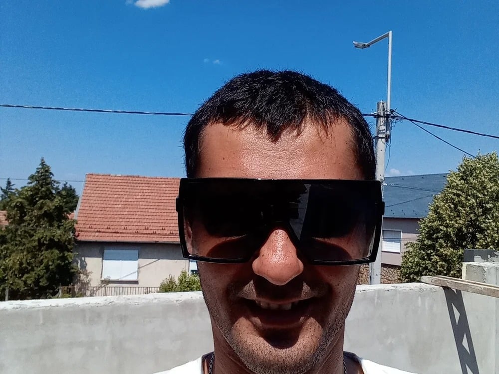 vardar24 Chatroom
