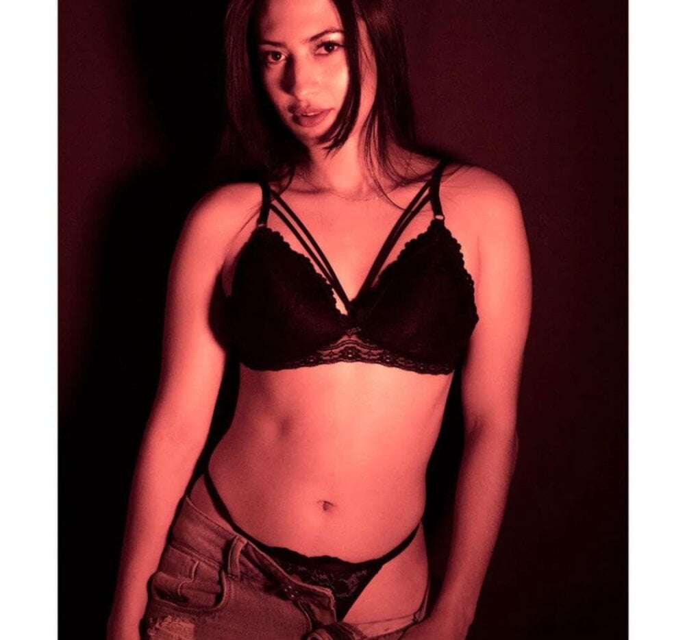 victoria_flores1 Chatroom