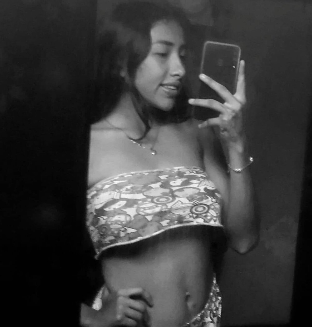 violeta_vins Chatroom