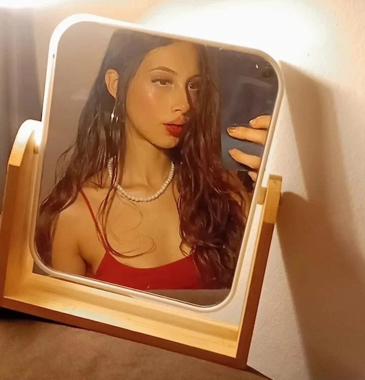 violetaa_foxx_ Chatroom