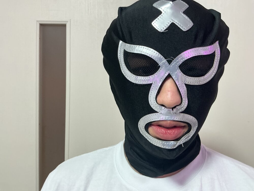 virginSatou Webcam Profile Picture virginSatou Chatroom