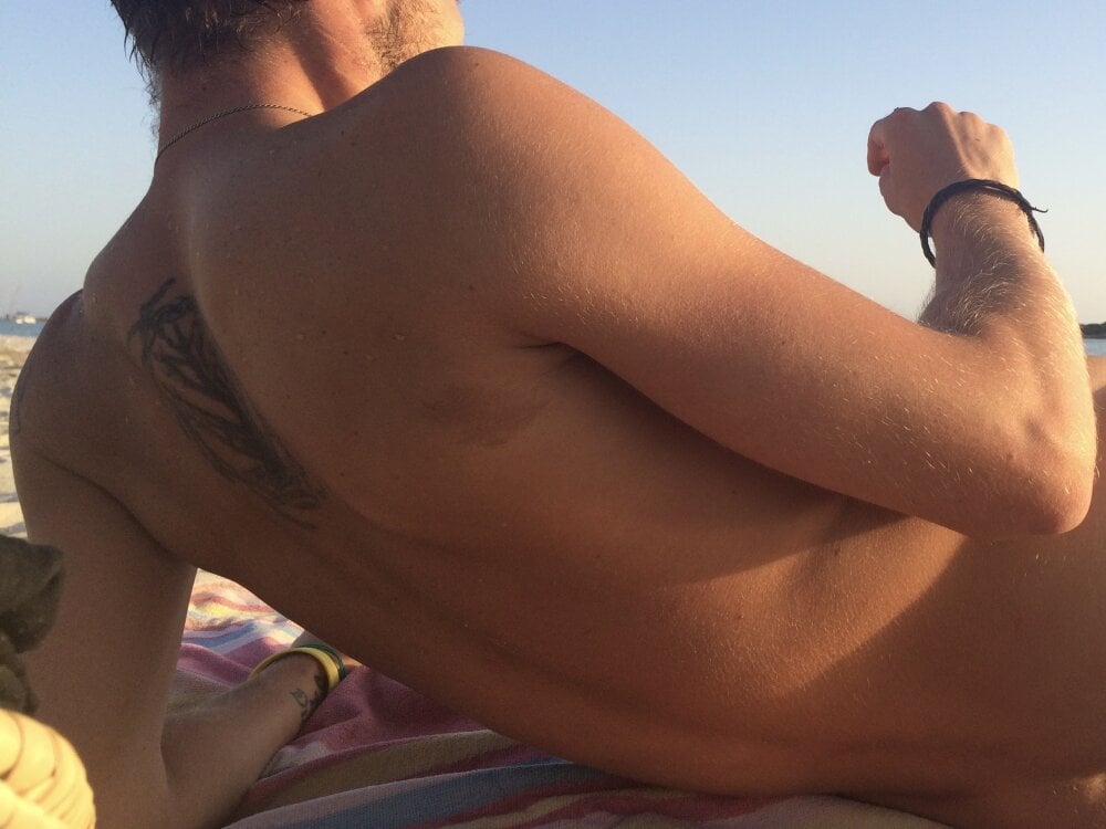 vivid_ether Chatroom