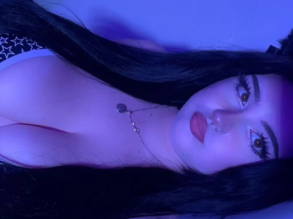 vvioletkittyy Chatroom