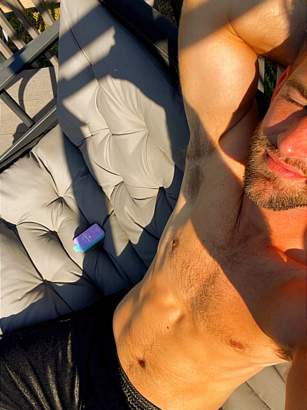 whiteknightt944 Chatroom