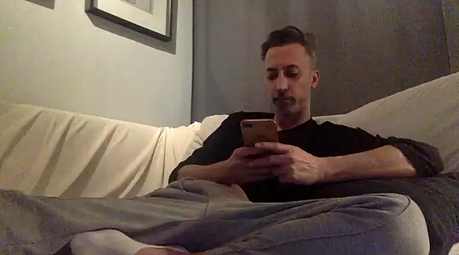 who_am_i_x404 Chatroom