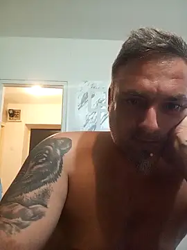 wifesfuckerpu Chatroom