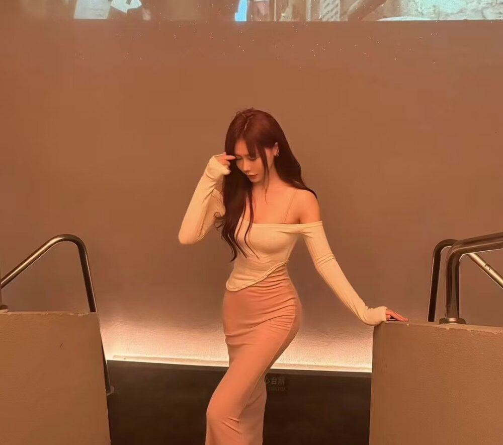 xiaxia-baby_ Chatroom