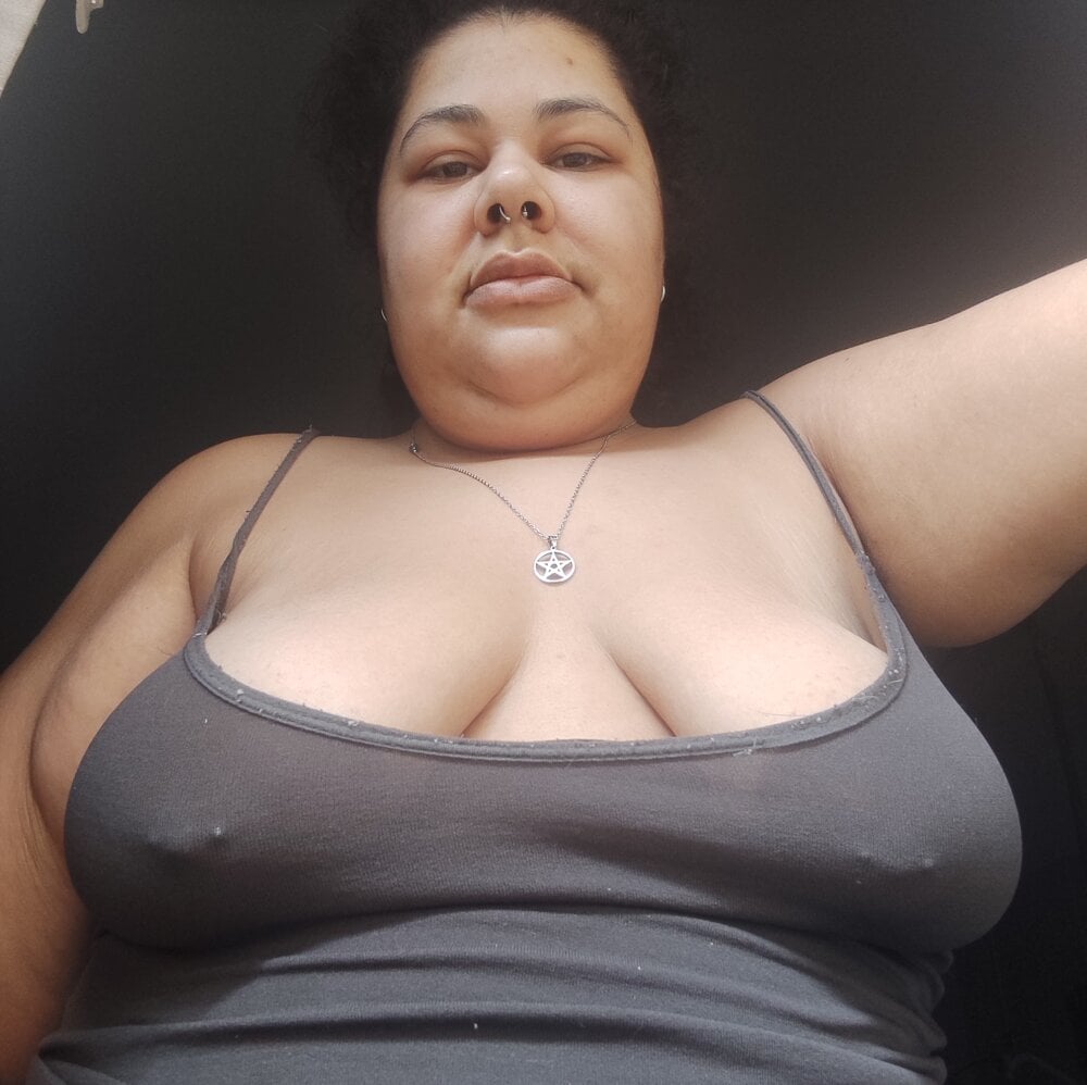 xlatinastar Chatroom