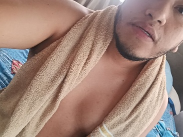 xxx-dogg's Live Webcam xxx-dogg