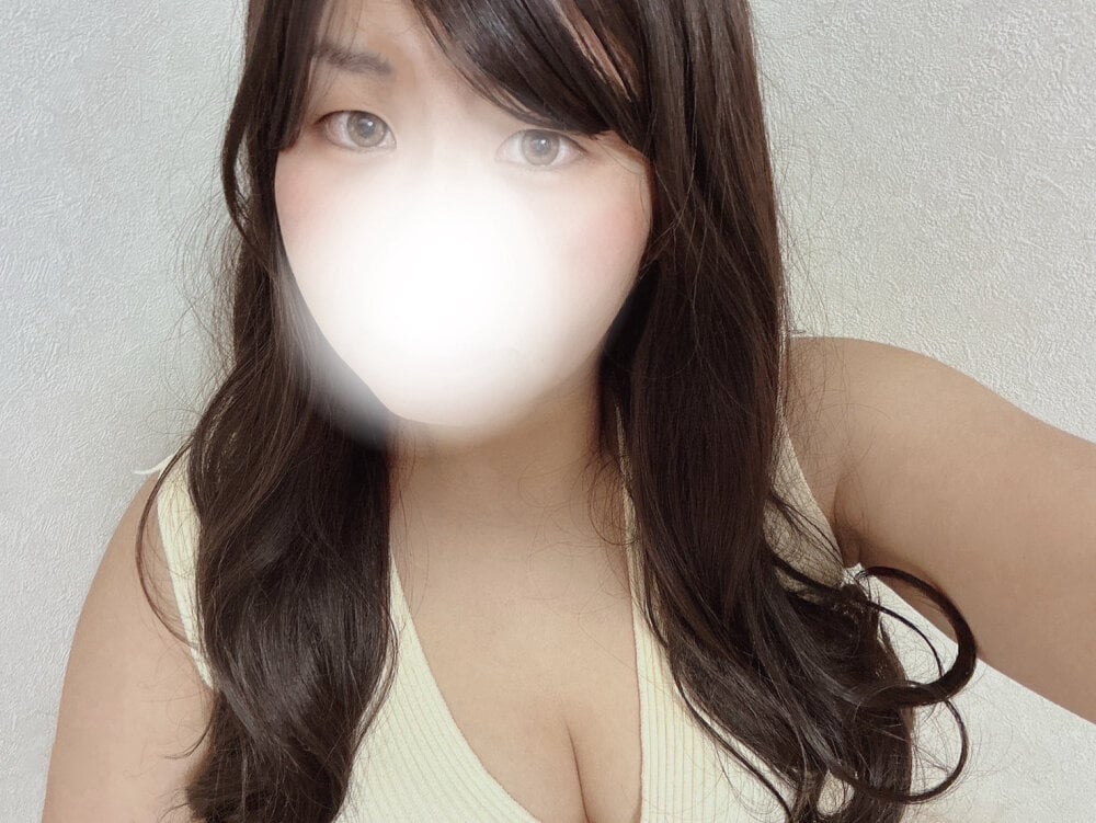 xxx_yuna_xxx Chatroom