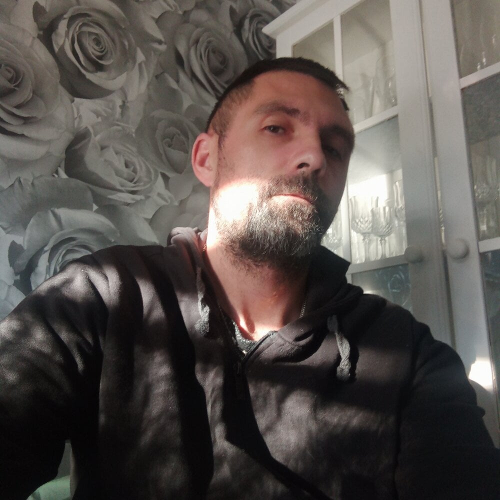 xxxfrodosxxx Chatroom