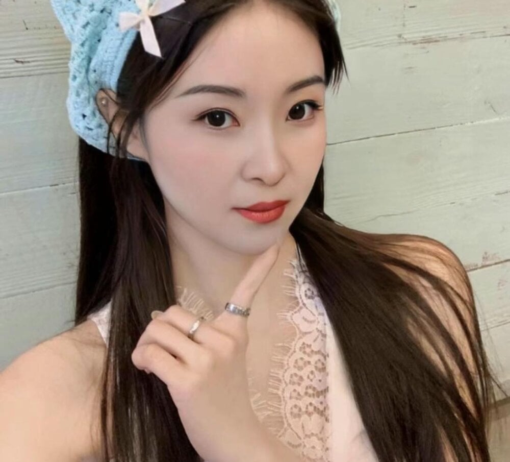 y_nana Chatroom