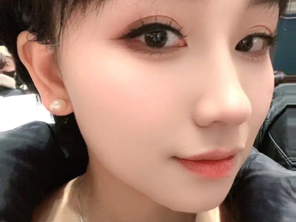 yingzi1002 Chatroom