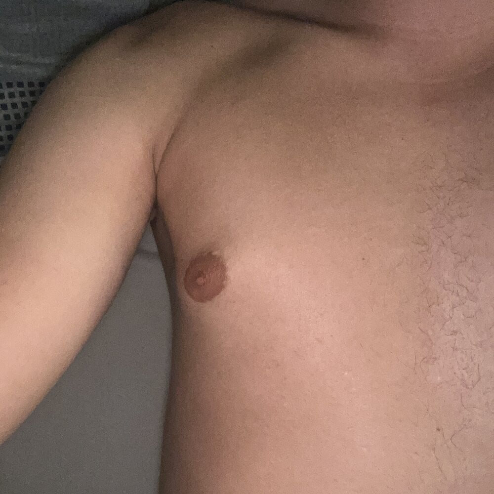 young_dick04 Chatroom