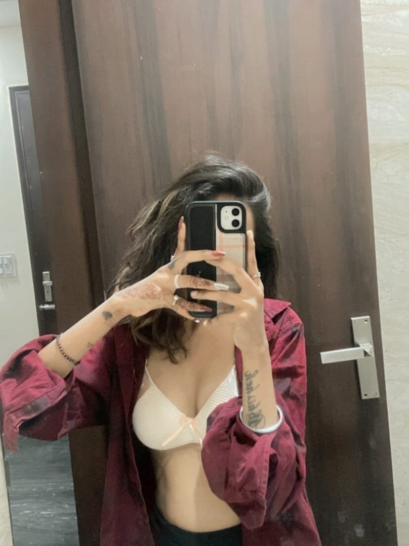 young_lizax Chatroom