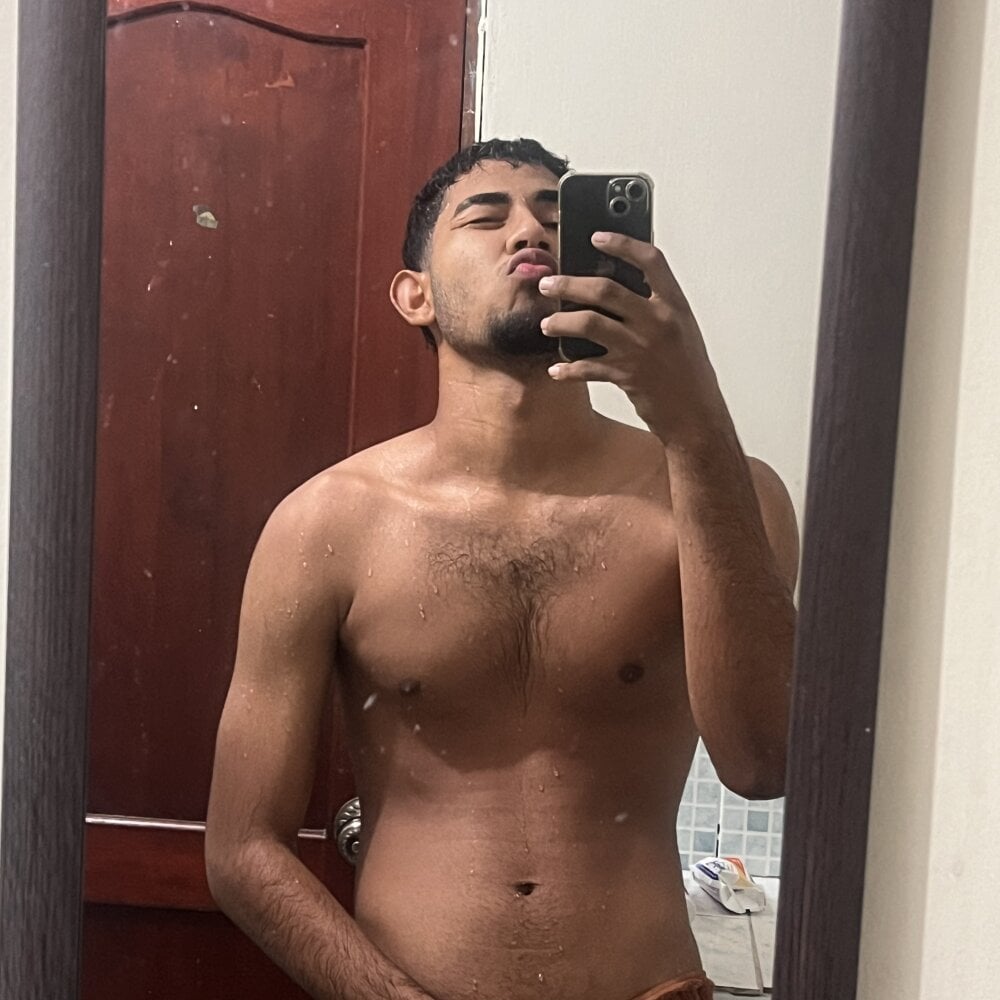 youngalexofficial Chatroom