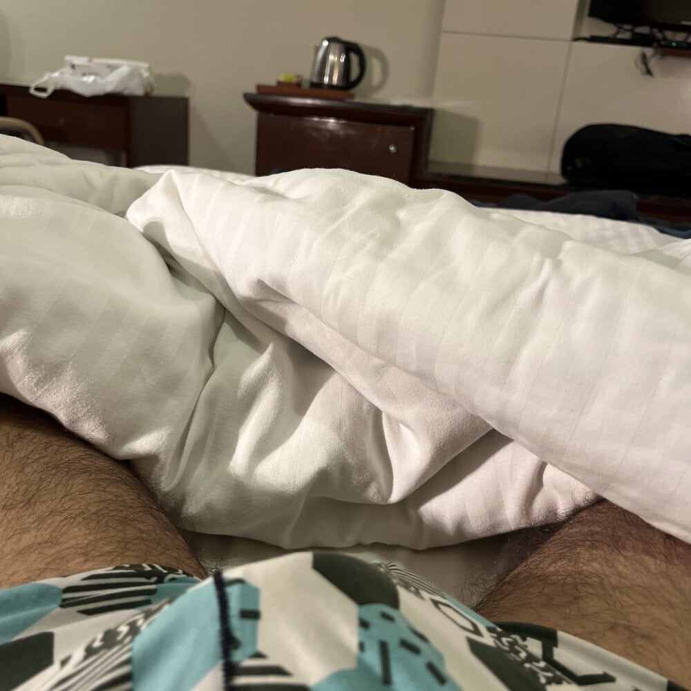 your-hugehard-ashi Webcam Profile Picture your-hugehard-ashi Chatroom