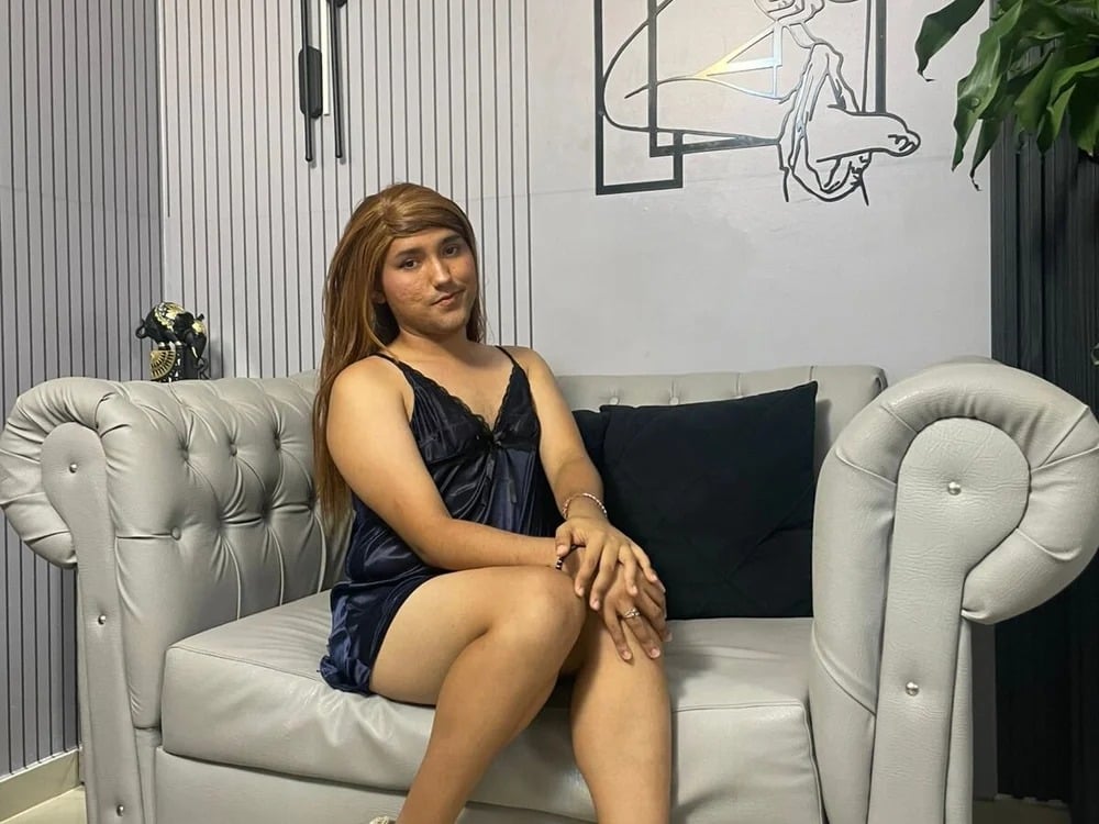 your_sissytrans Chatroom