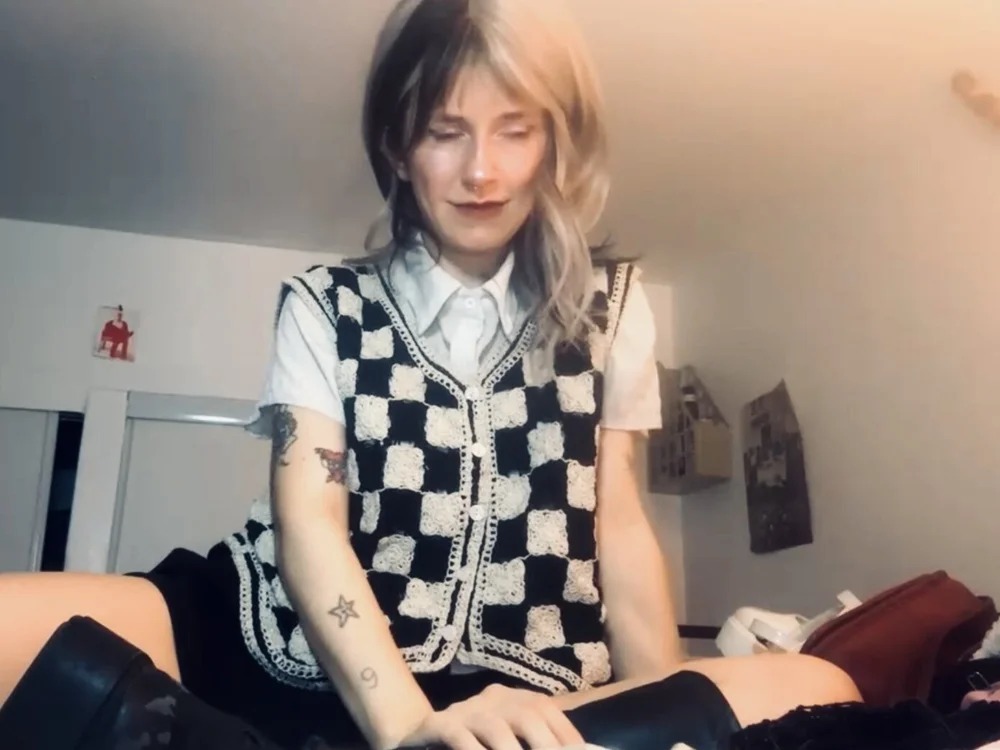 yourgirlfriday Chatroom